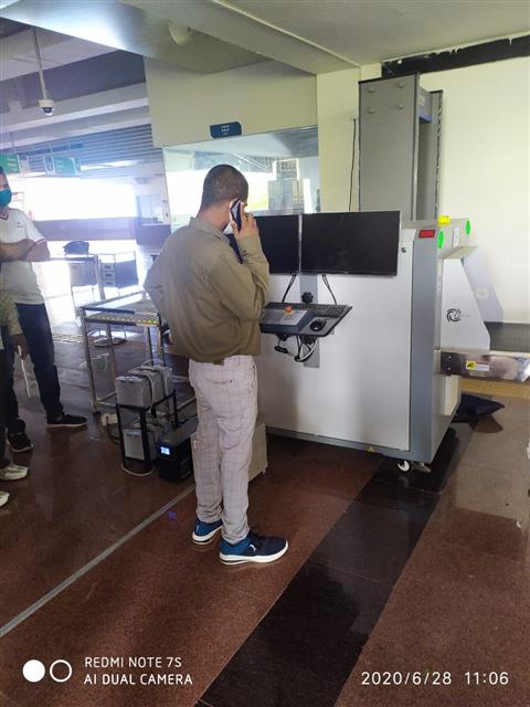 Operating security screening equipment